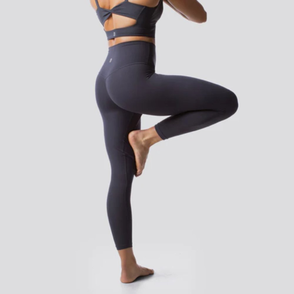 Born Primitive - YOUR GO TO LEGGING 2.0 - XL - Navy - Used